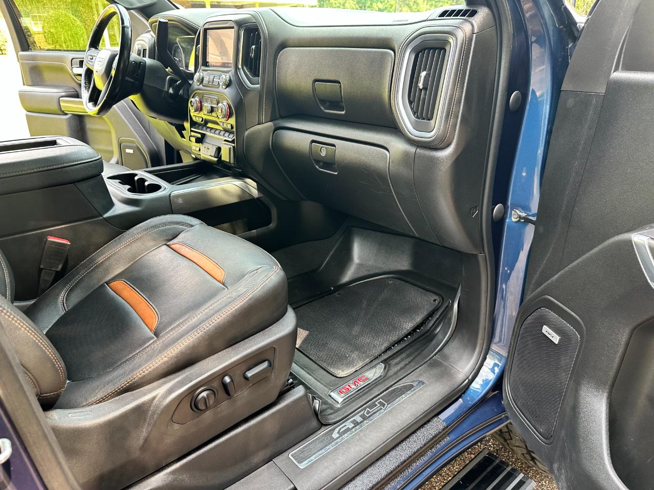 GMC Sierra 2500HD 4WD Crew Cab 159" AT4 2022