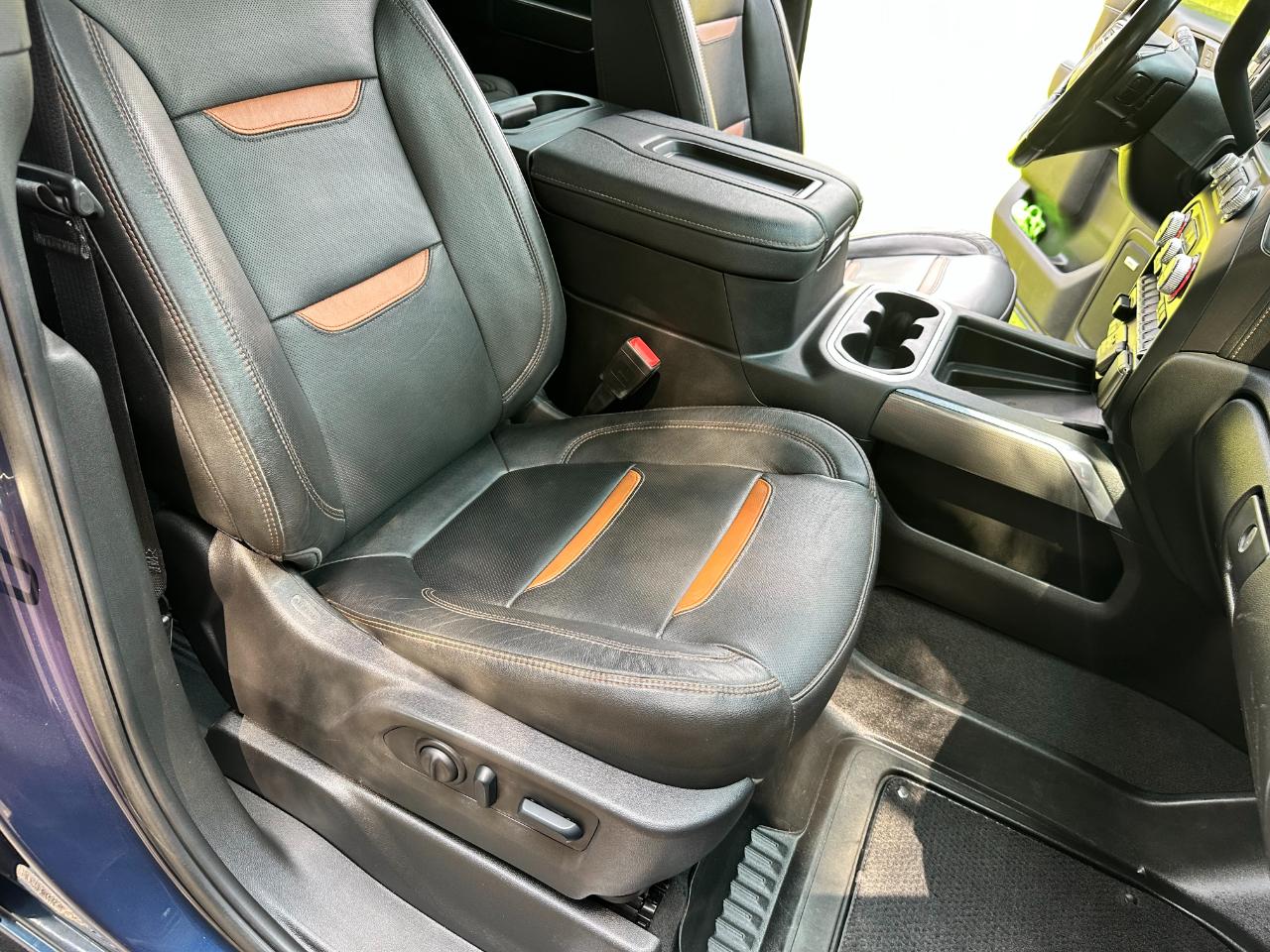 GMC Sierra 2500HD 4WD Crew Cab 159" AT4 2022