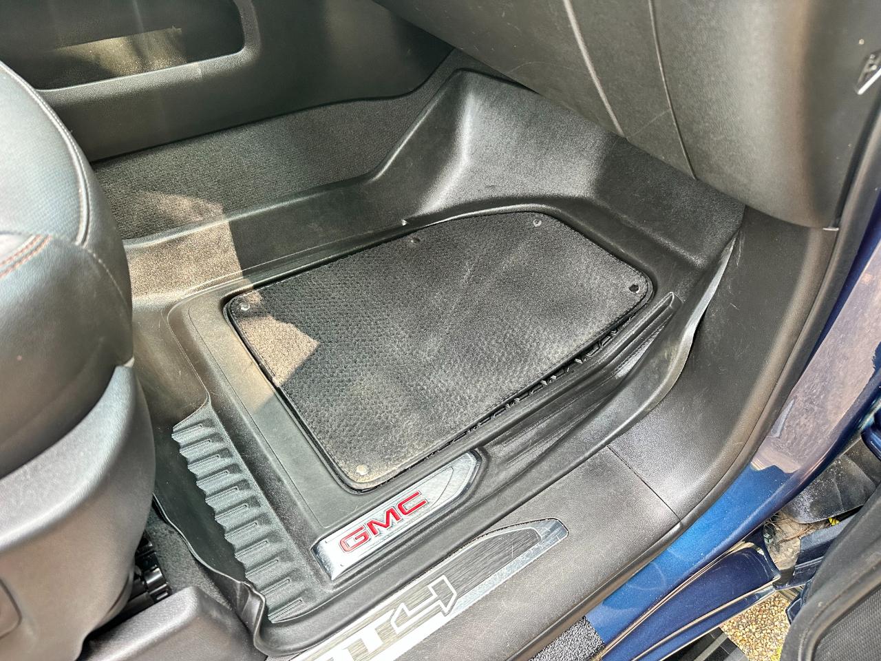 GMC Sierra 2500HD 4WD Crew Cab 159" AT4 2022