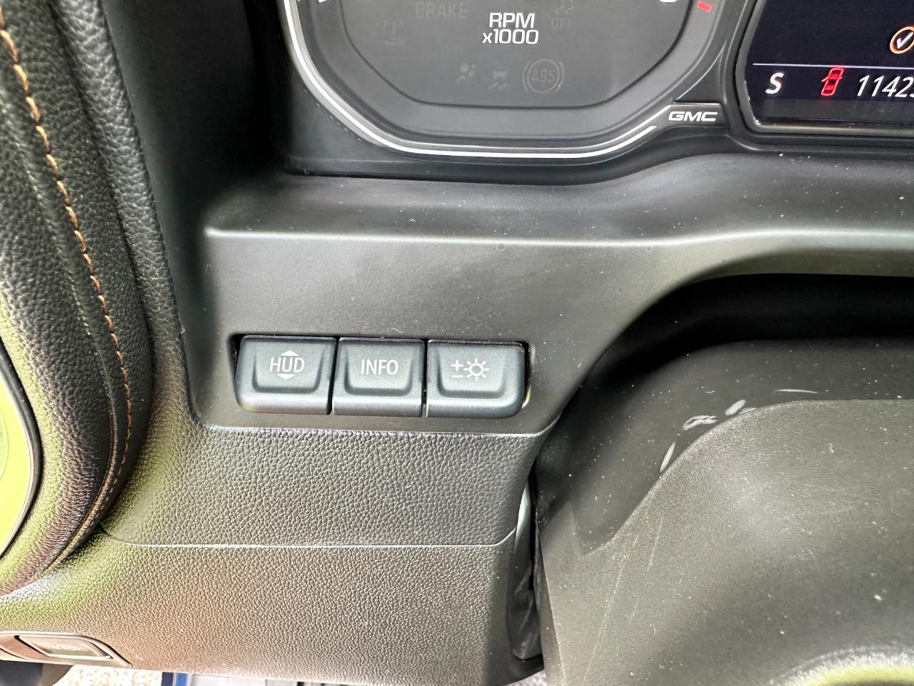 GMC Sierra 2500HD 4WD Crew Cab 159" AT4 2022