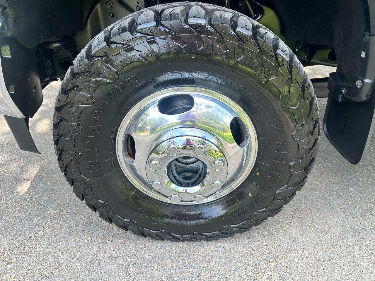 Ford Super Duty F-350 DRW Lariat 4WD Crew Cab 8' Box 2018