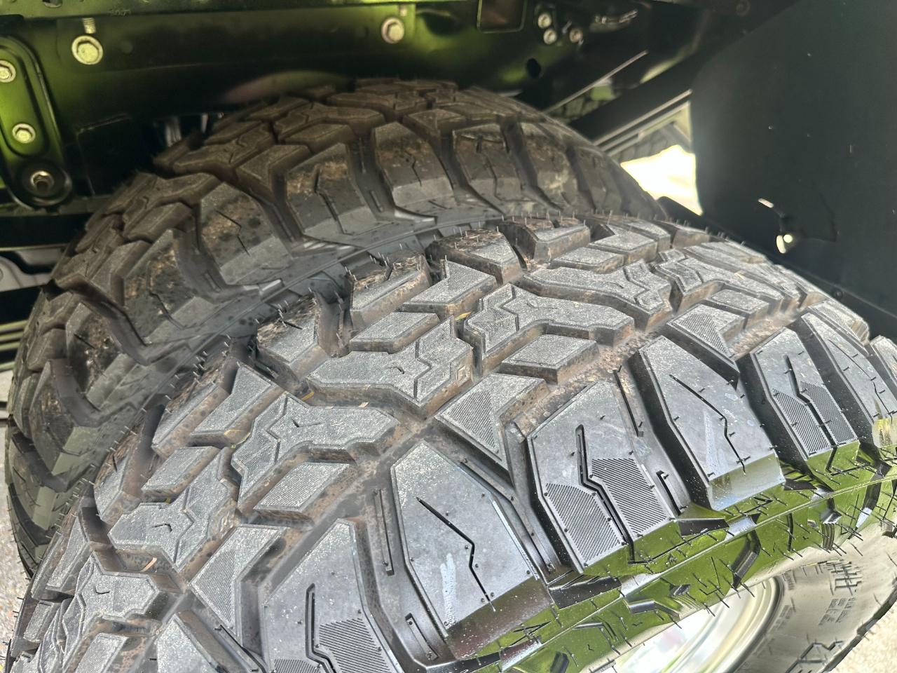 Ford Super Duty F-350 DRW Lariat 4WD Crew Cab 8' Box 2018
