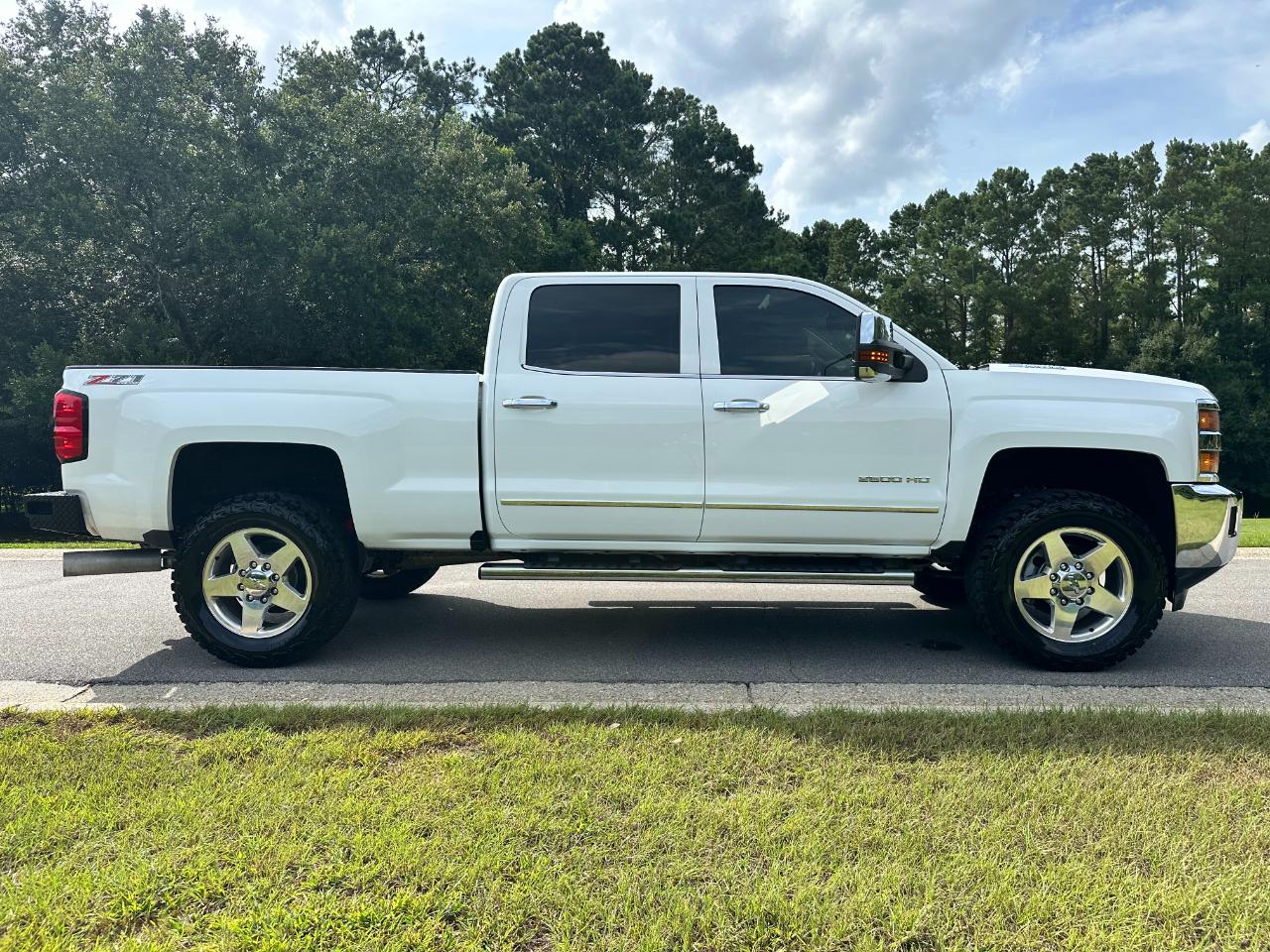 Chevrolet Silverado 2500HD LTZ Crew Cab 4WD 2015
