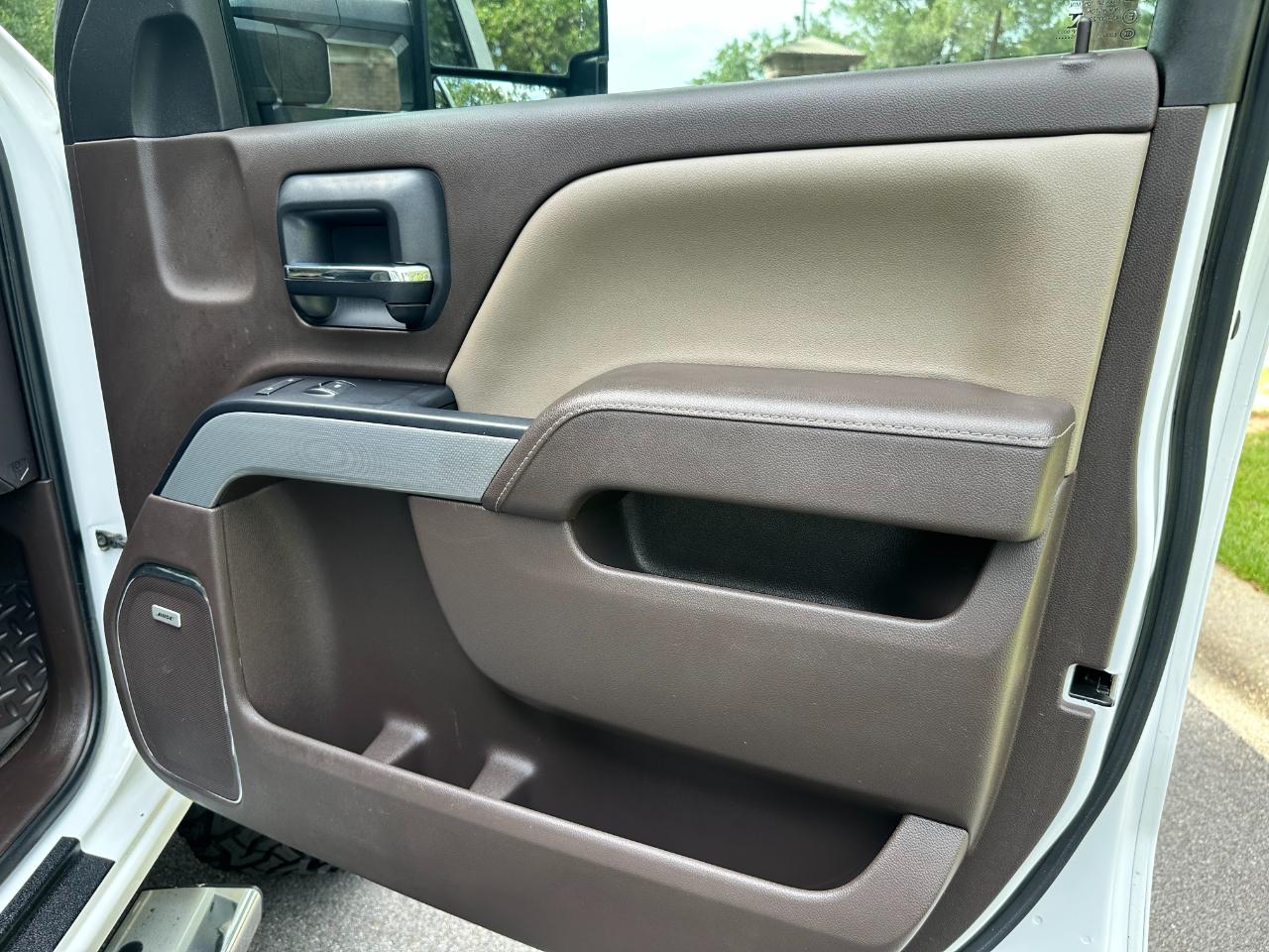 Chevrolet Silverado 2500HD LTZ Crew Cab 4WD 2015