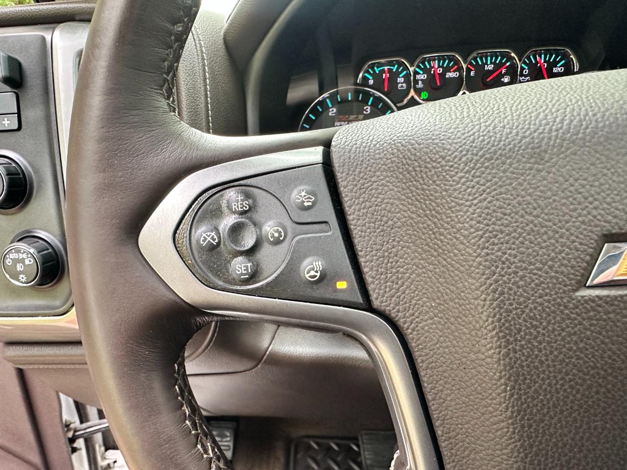 Chevrolet Silverado 2500HD LTZ Crew Cab 4WD 2015