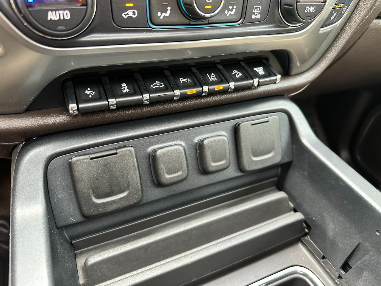 Chevrolet Silverado 2500HD LTZ Crew Cab 4WD 2015