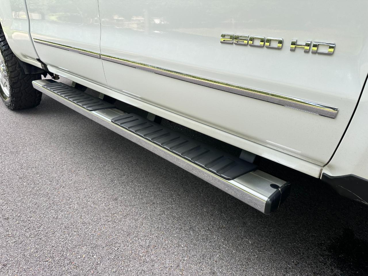 Chevrolet Silverado 2500HD LTZ Crew Cab 4WD 2015