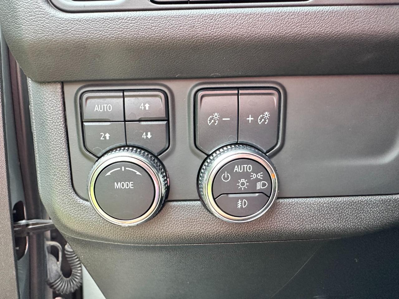 GMC Yukon 4WD 4dr AT4 2024
