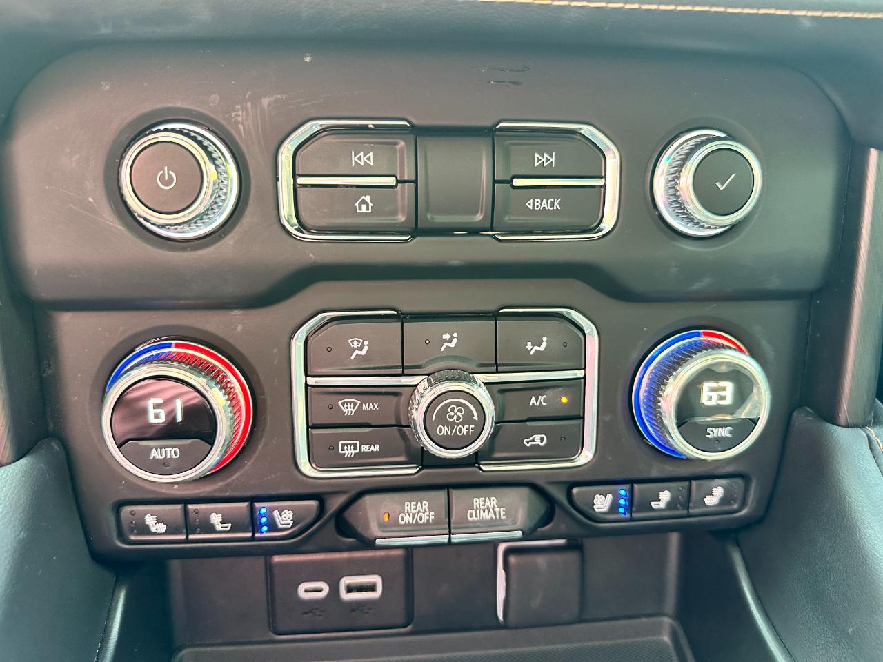 GMC Yukon 4WD 4dr AT4 2024