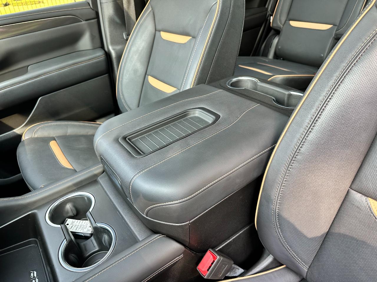 GMC Yukon 4WD 4dr AT4 2024