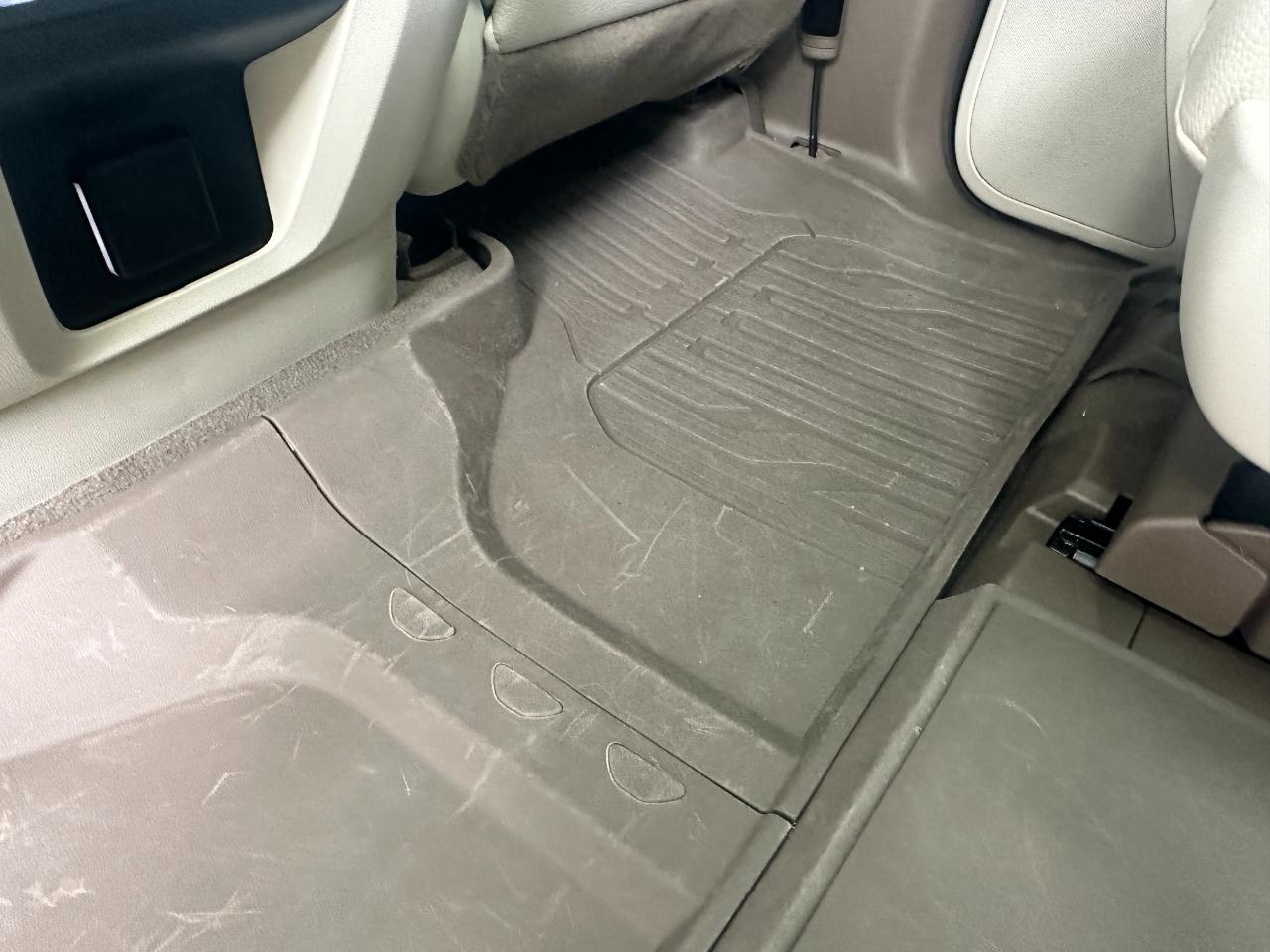 GMC Yukon XL 2WD 4dr Denali 2024