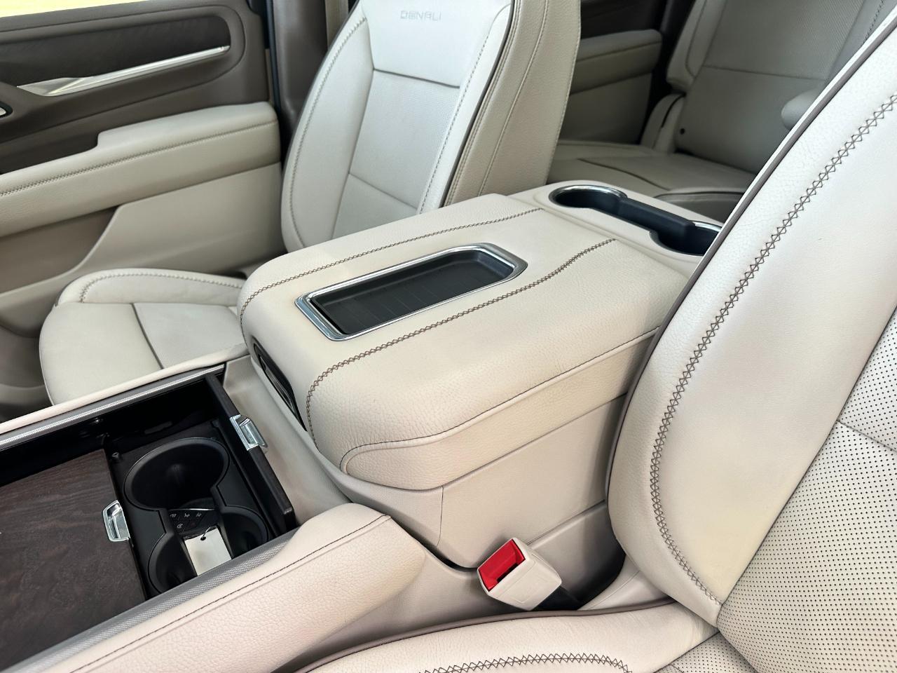 GMC Yukon XL 2WD 4dr Denali 2024