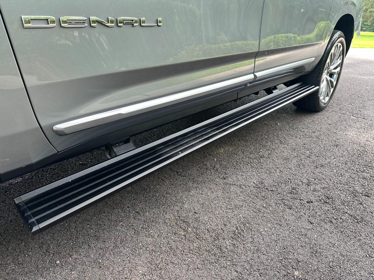 GMC Yukon XL 2WD 4dr Denali 2024