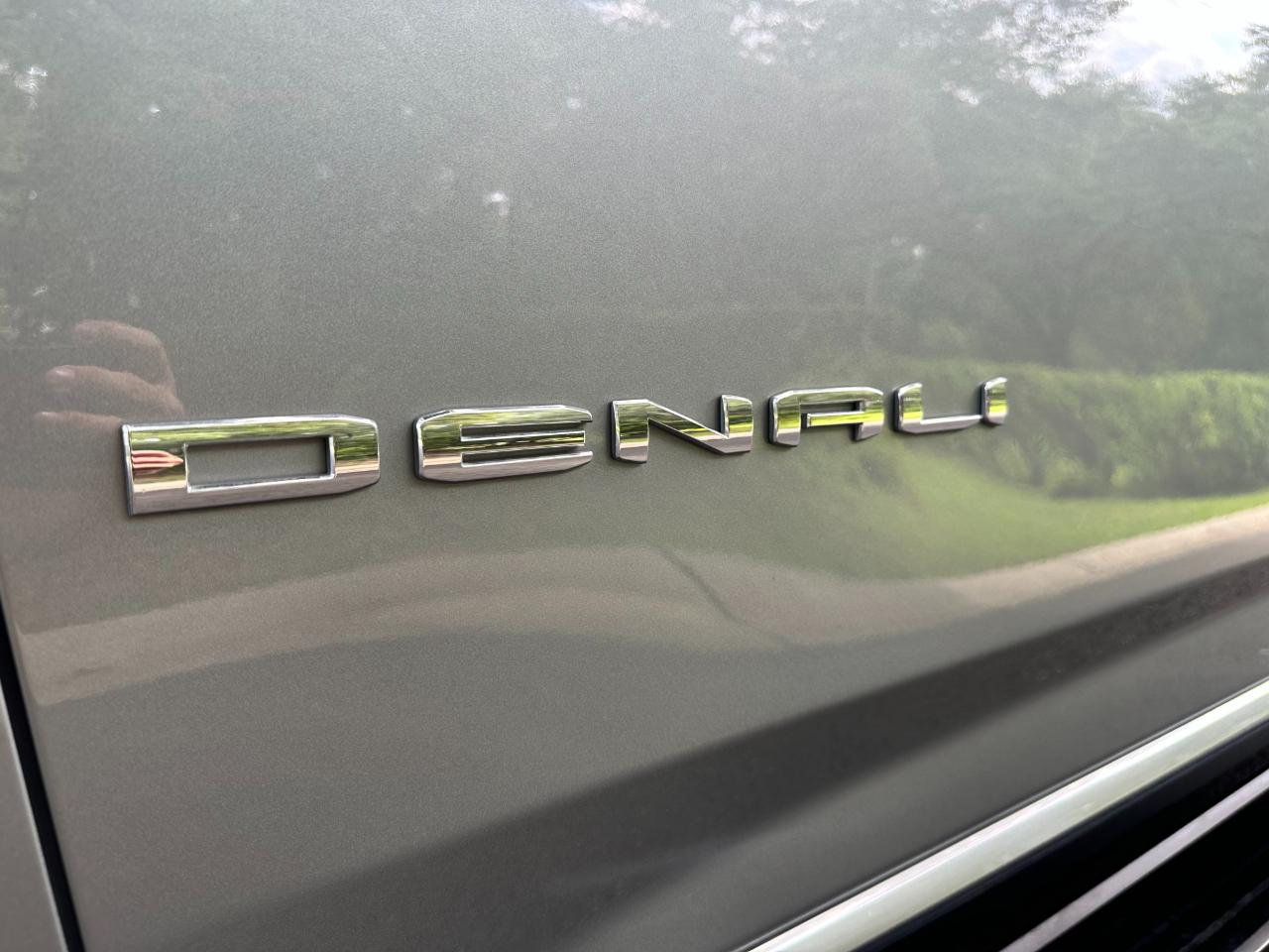 GMC Yukon XL 2WD 4dr Denali 2024