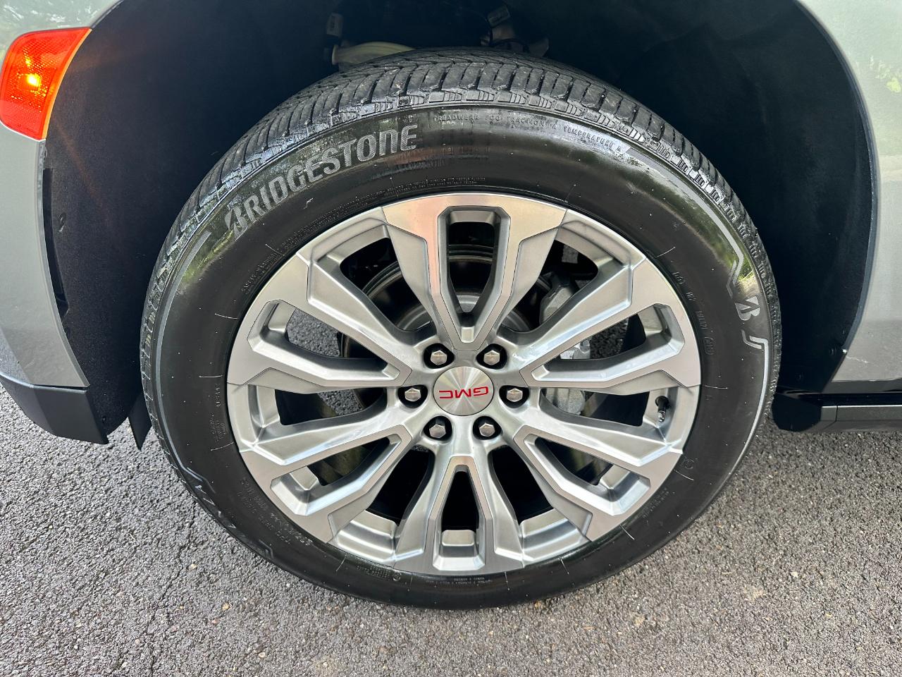 GMC Yukon XL 2WD 4dr Denali 2024