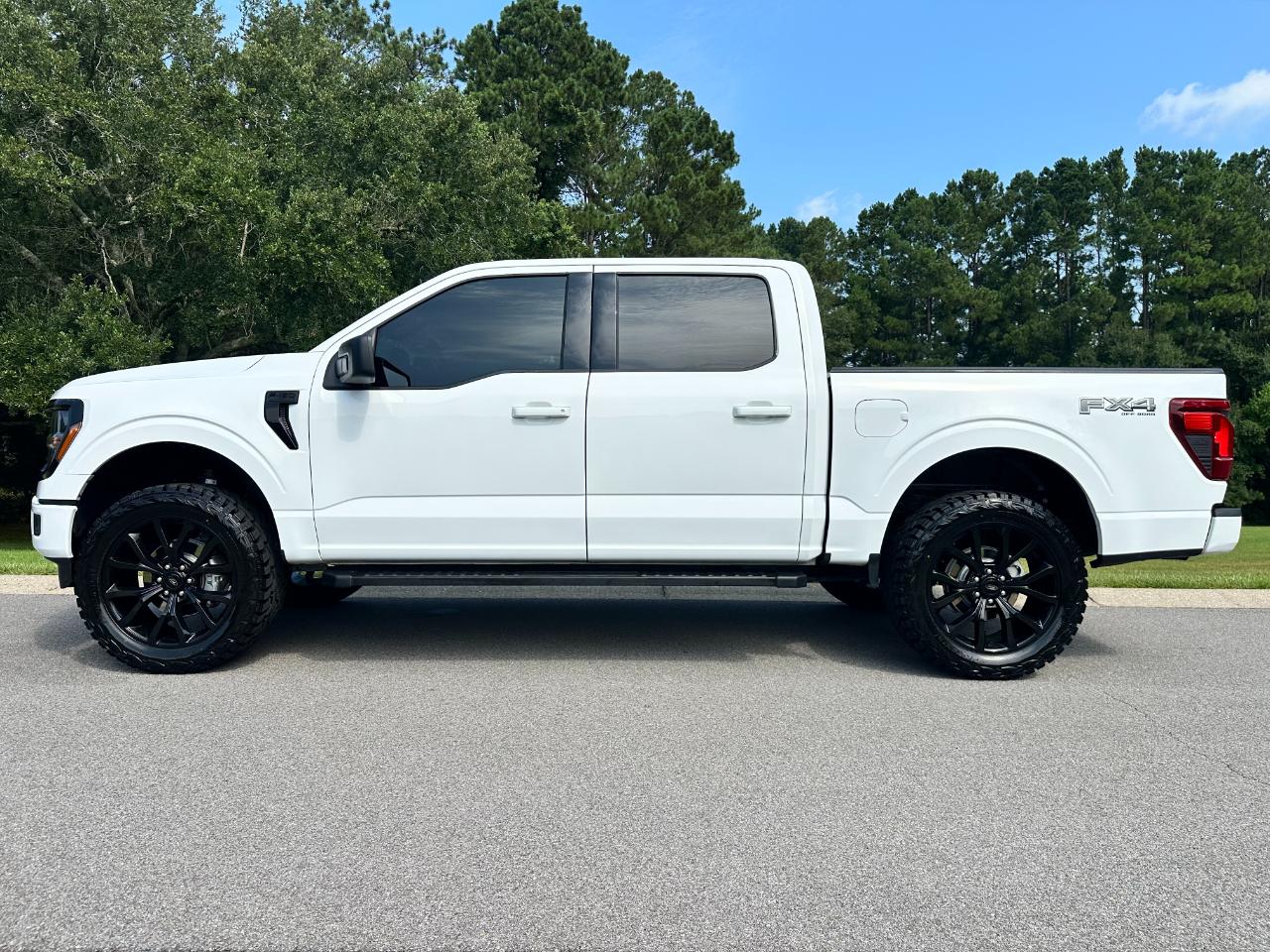 Ford F-150 XLT 4WD SuperCrew 5.5' Box 2025