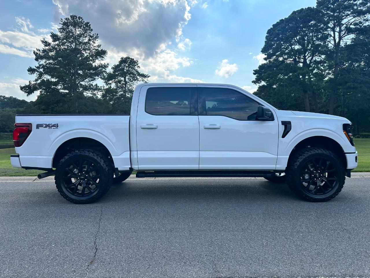 Ford F-150 XLT 4WD SuperCrew 5.5' Box 2025