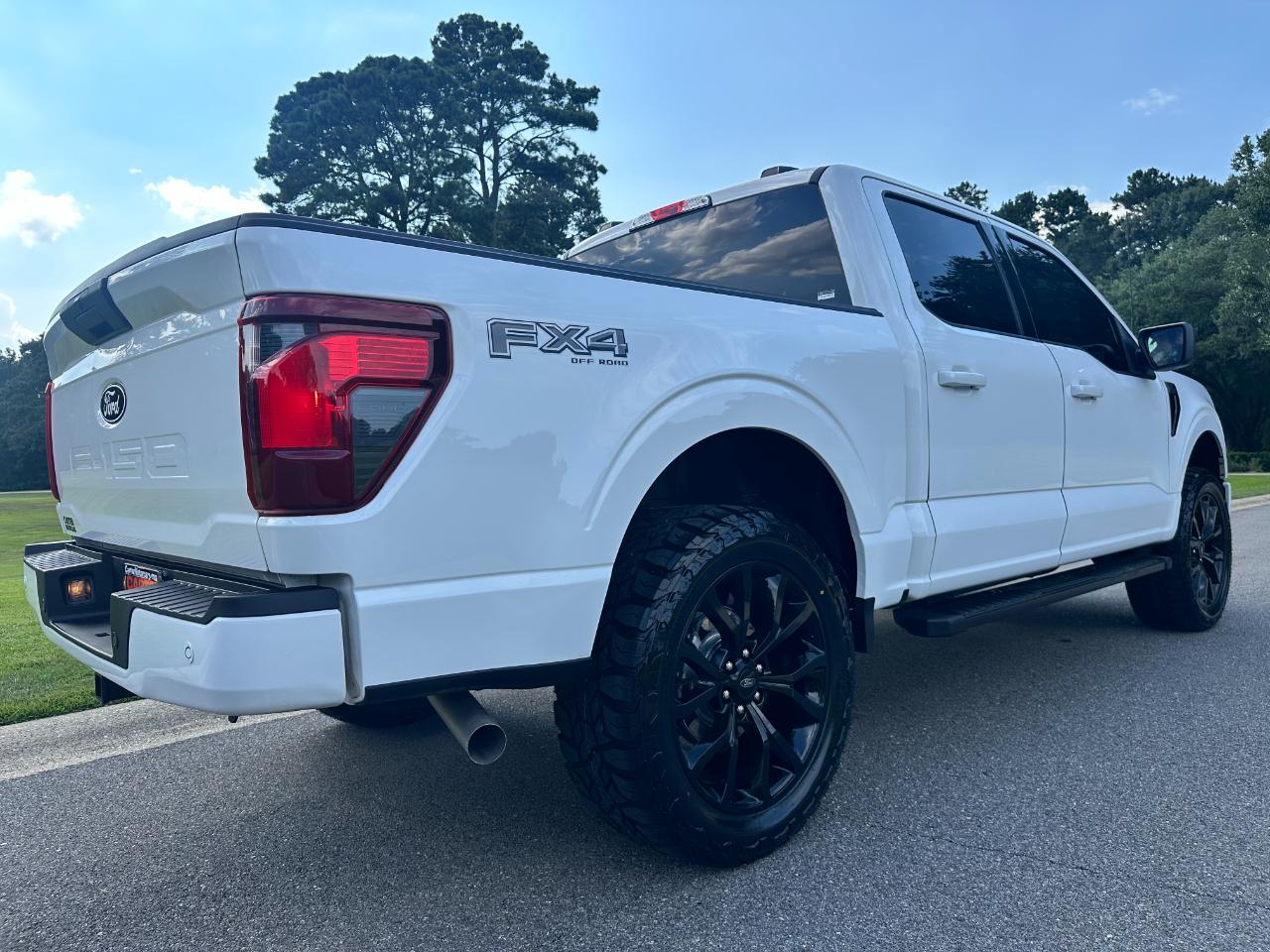Ford F-150 XLT 4WD SuperCrew 5.5' Box 2025