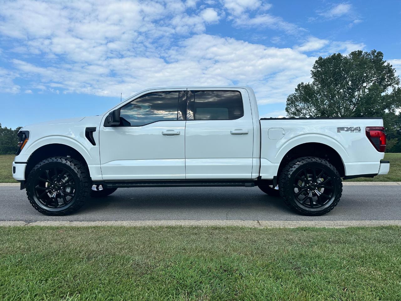 Ford F-150 XLT 4WD SuperCrew 5.5' Box 2025