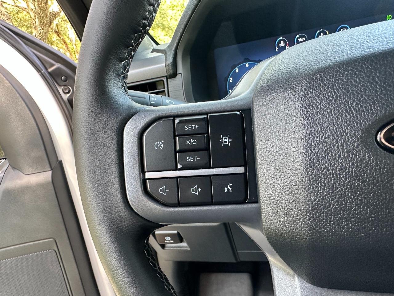 Ford F-150 XLT 4WD SuperCrew 5.5' Box 2025