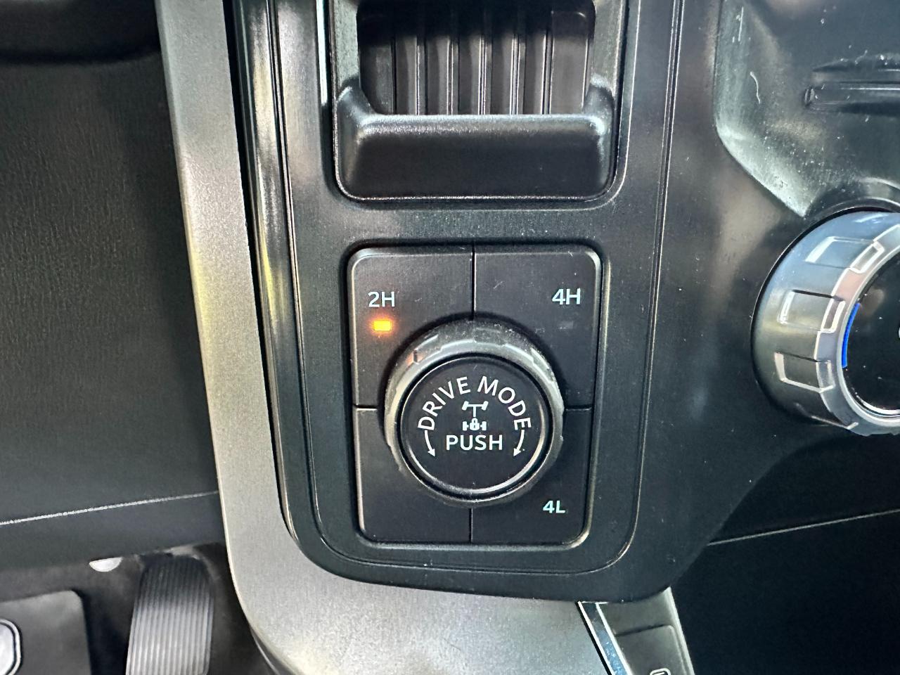 Ford F-150 XLT 4WD SuperCrew 5.5' Box 2025