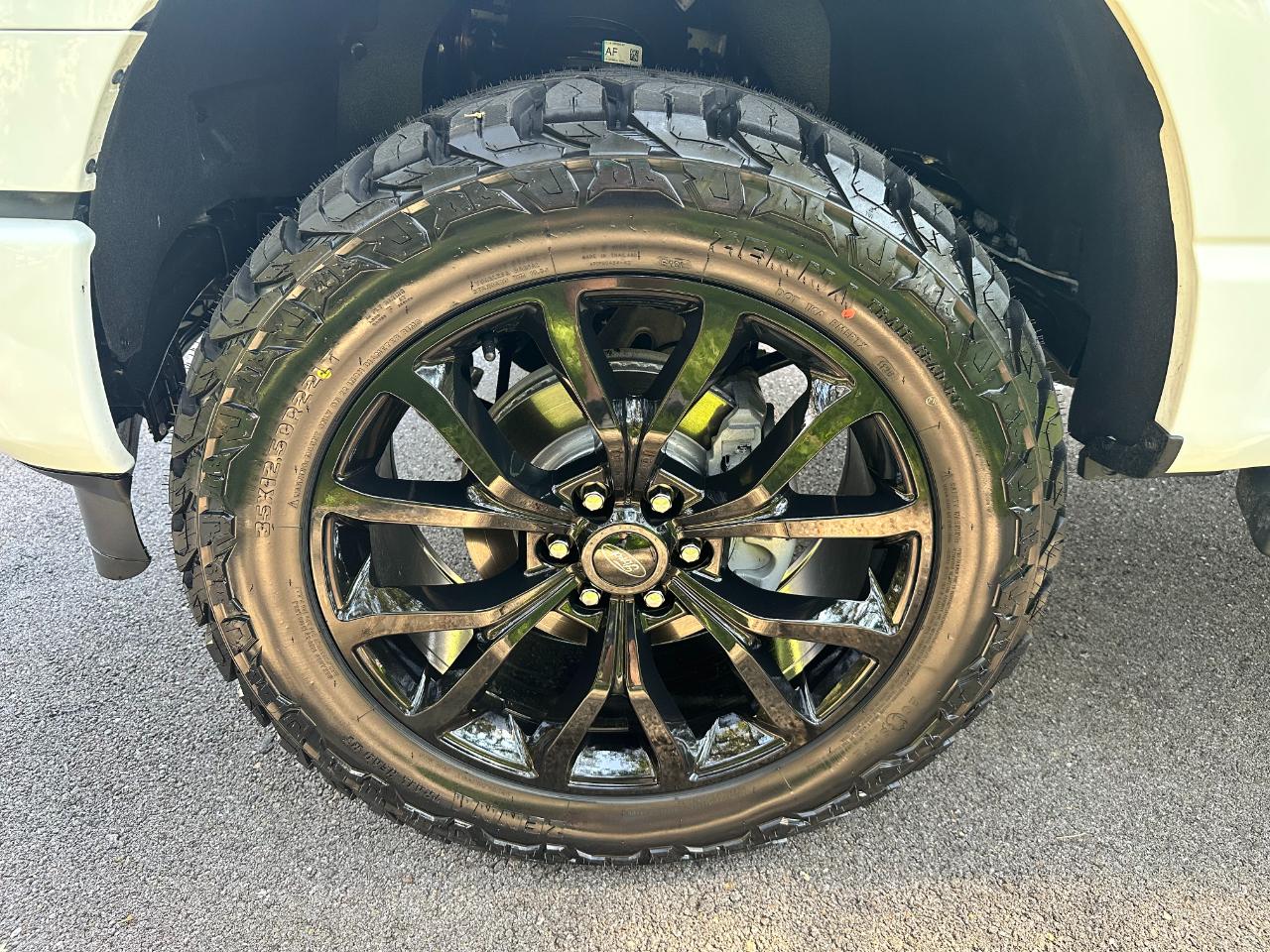 Ford F-150 XLT 4WD SuperCrew 5.5' Box 2025