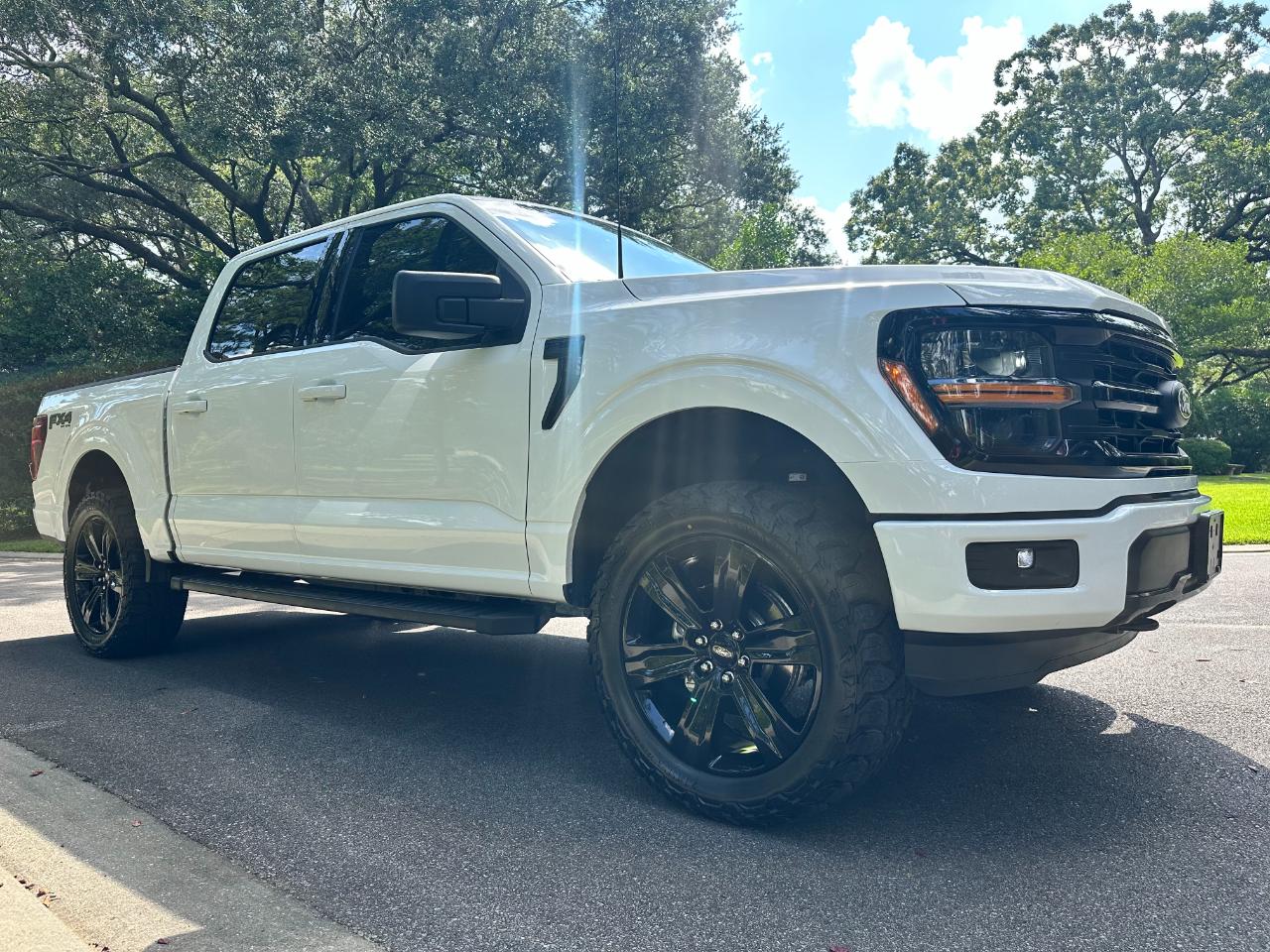 Ford F-150 XLT 4WD SuperCrew 5.5' Box 2025
