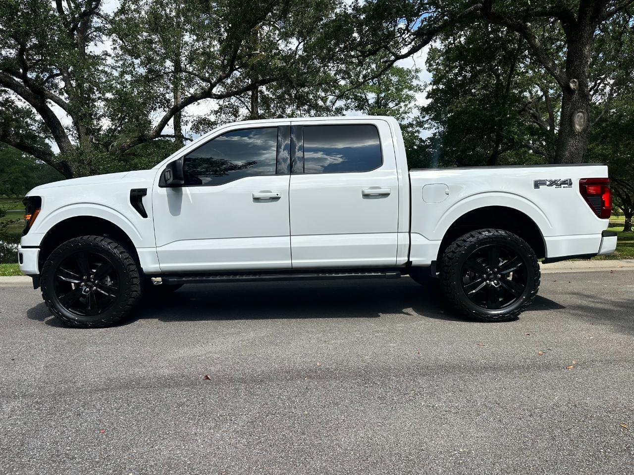 Ford F-150 XLT 4WD SuperCrew 5.5' Box 2025
