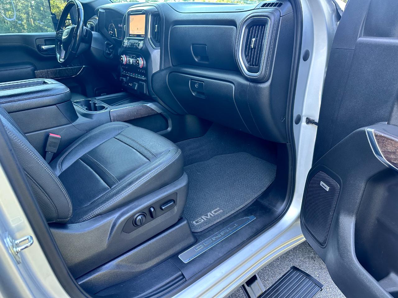 GMC Sierra 3500HD 4WD Crew Cab 172" Denali 2020
