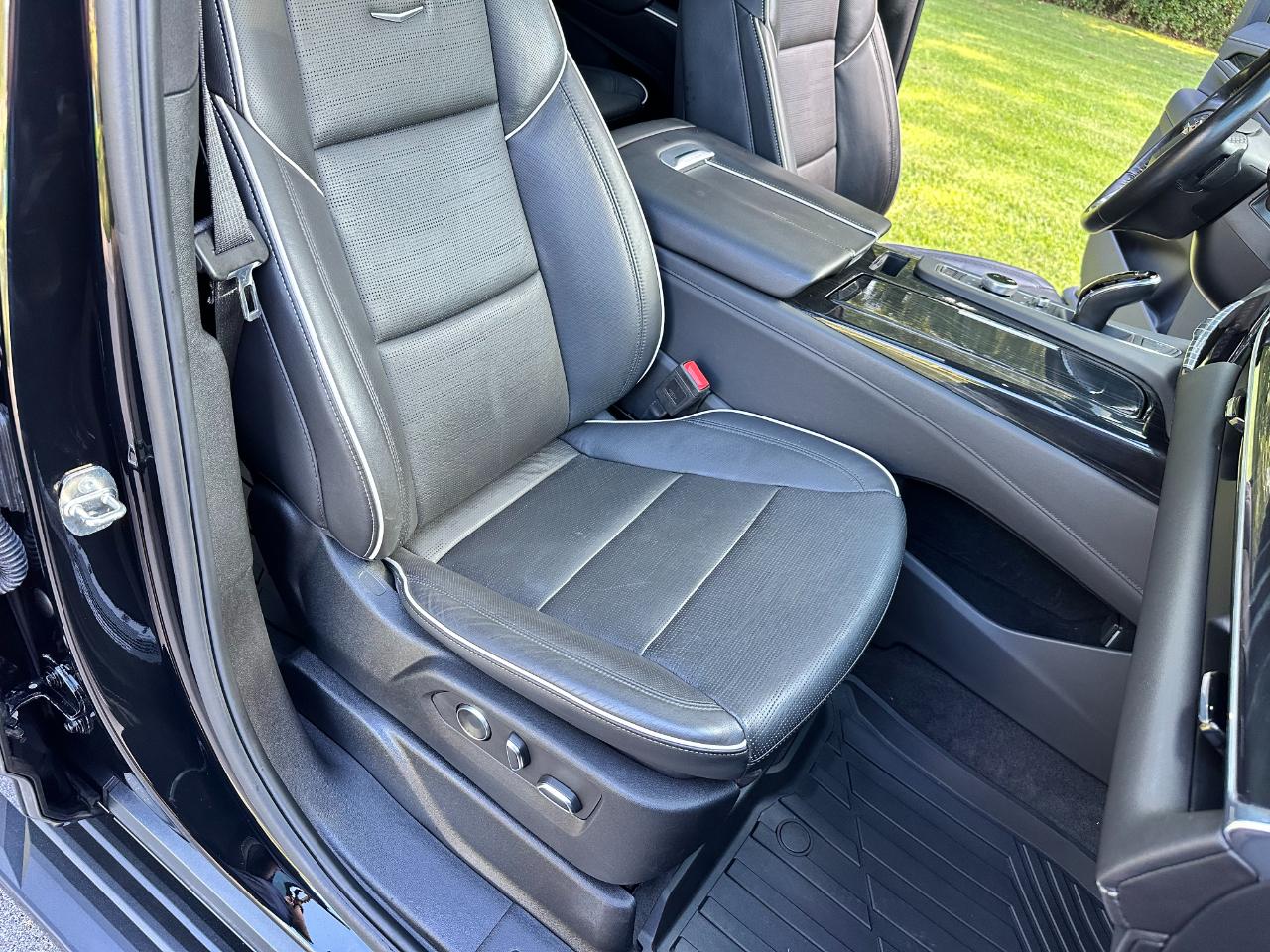 Cadillac Escalade 4WD 4dr Sport 2023