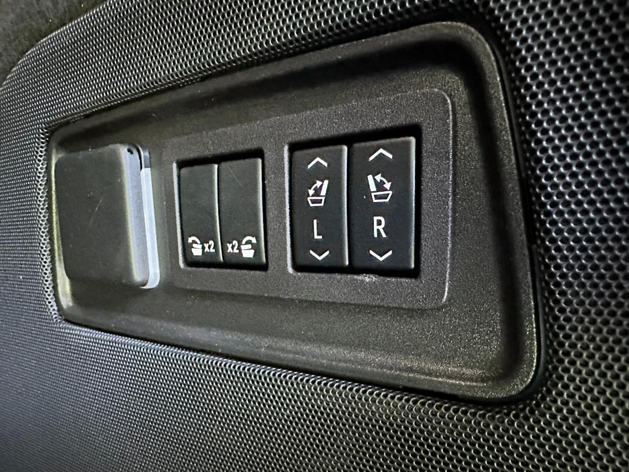 Cadillac Escalade 4WD 4dr Sport 2023