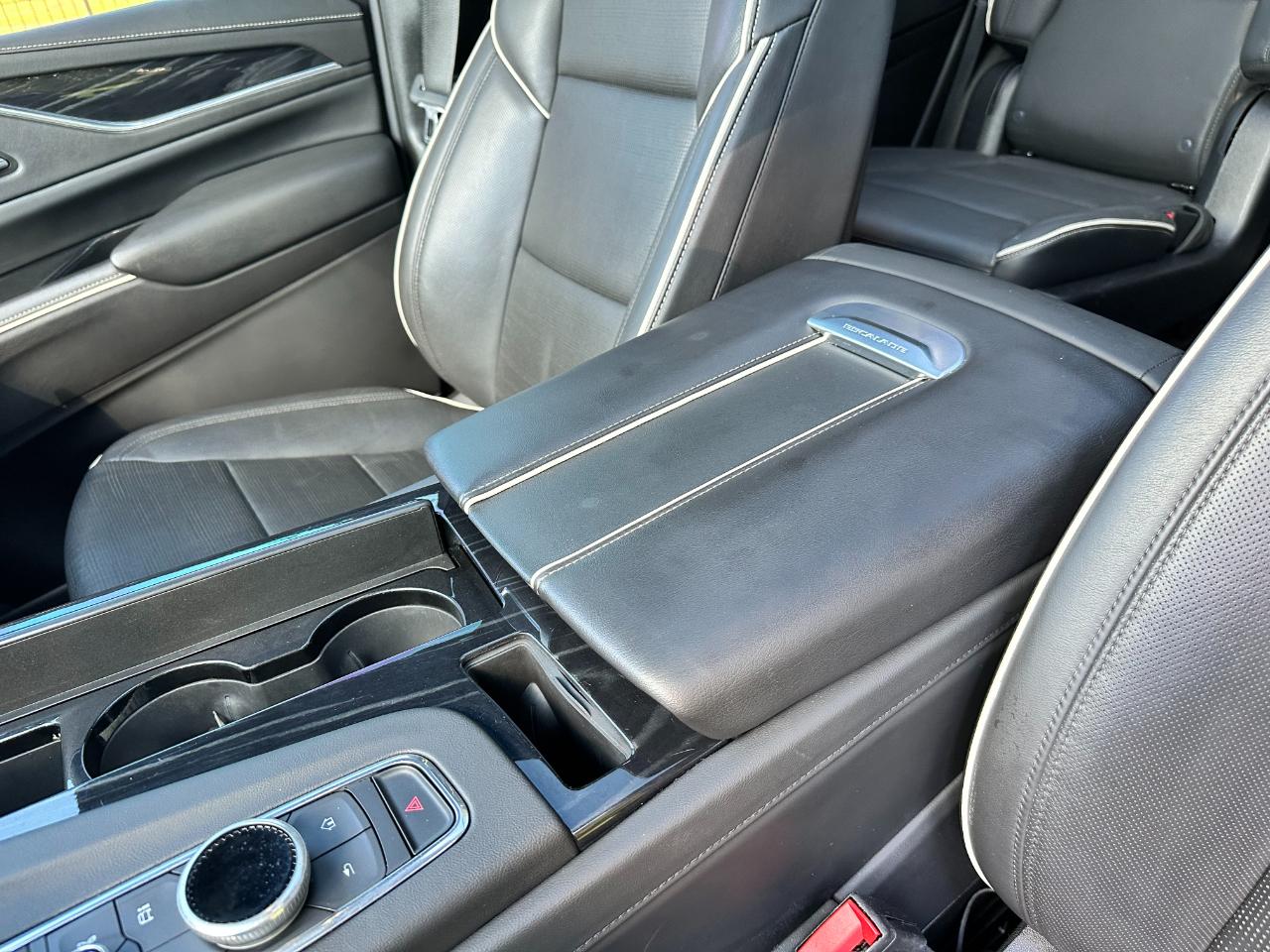 Cadillac Escalade 4WD 4dr Sport 2023