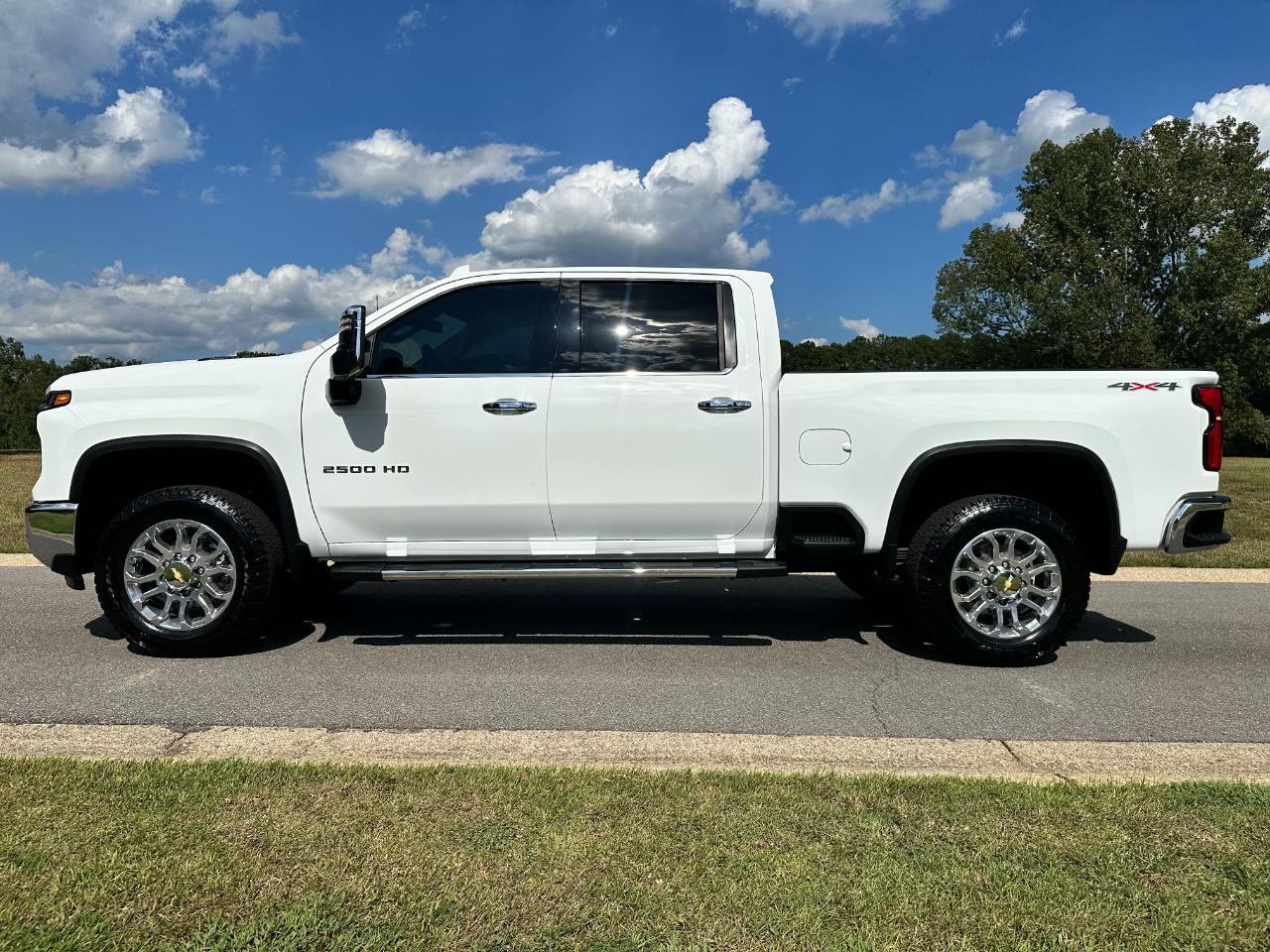 Chevrolet Silverado 2500HD 4WD Crew Cab 159" LTZ 2025