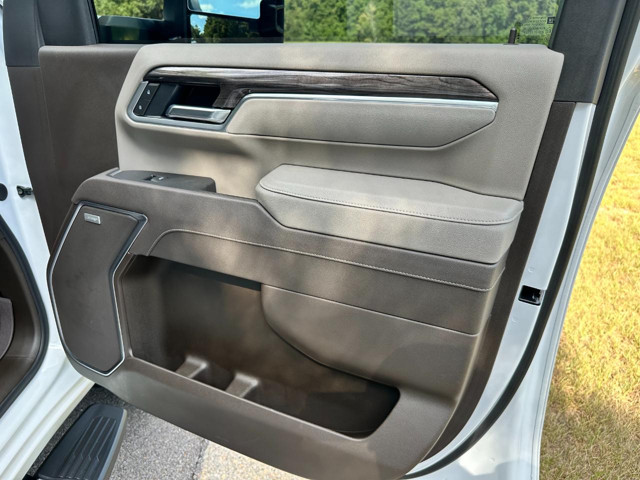 Chevrolet Silverado 2500HD 4WD Crew Cab 159" LTZ 2025