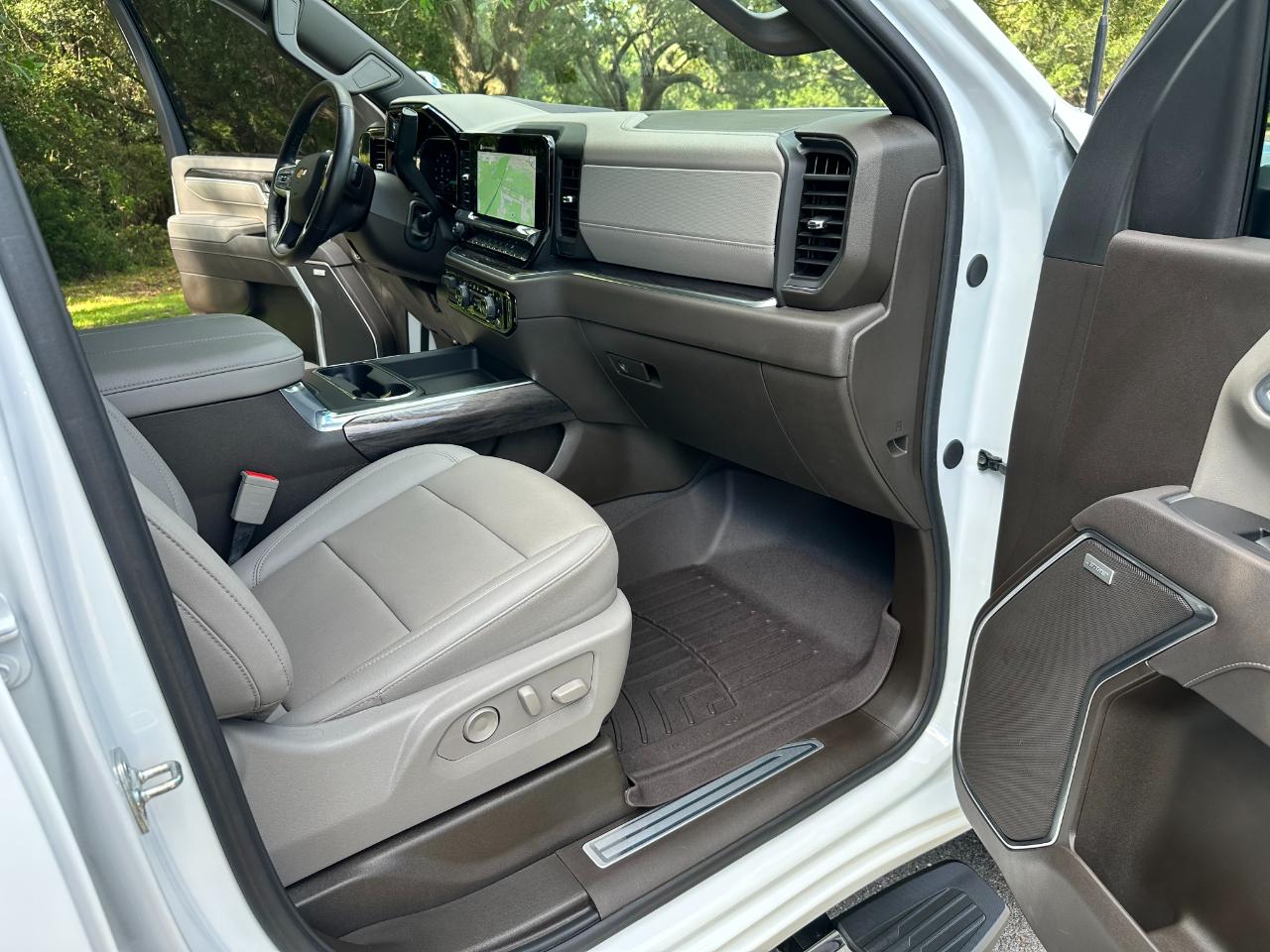 Chevrolet Silverado 2500HD 4WD Crew Cab 159" LTZ 2025