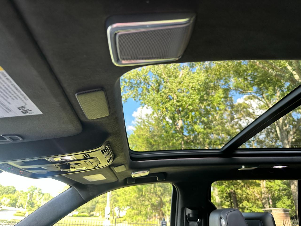 Cadillac Escalade 4WD 4dr Premium Luxury Platinum 2022