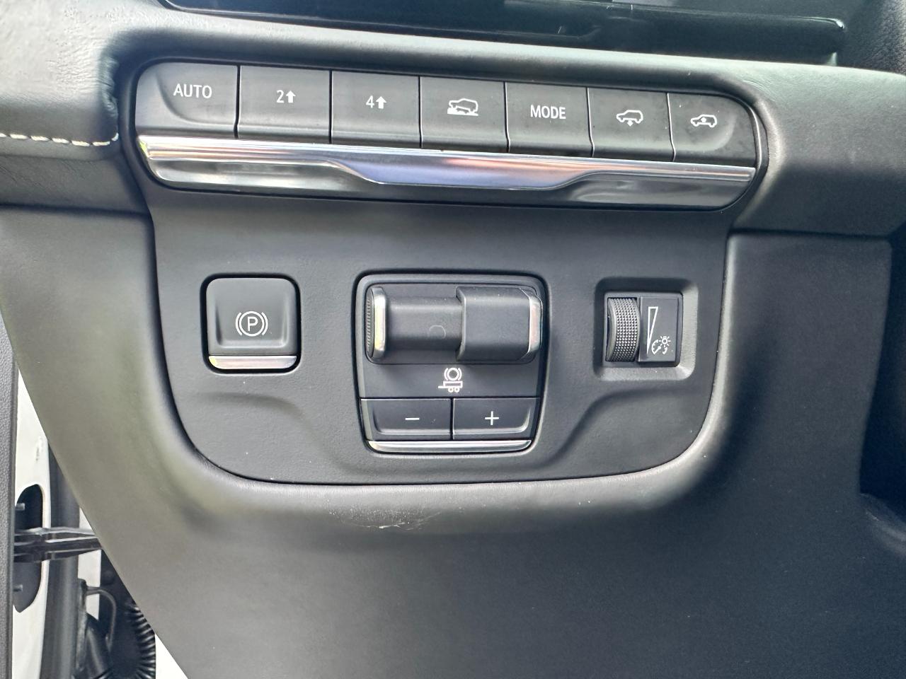 Cadillac Escalade 4WD 4dr Premium Luxury Platinum 2022