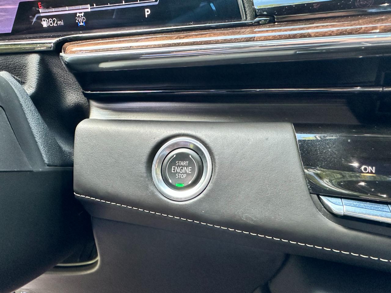 Cadillac Escalade 4WD 4dr Premium Luxury Platinum 2022
