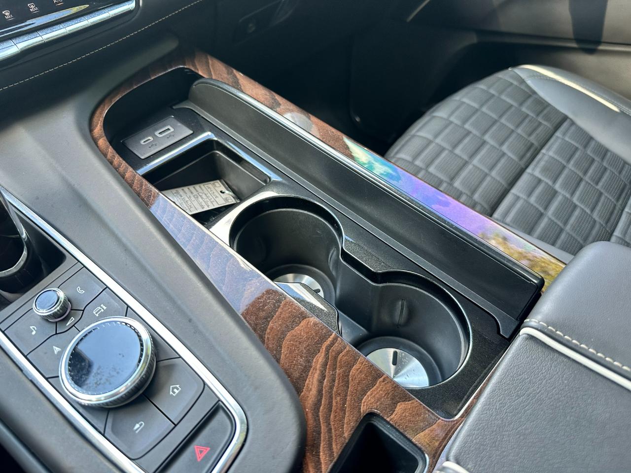 Cadillac Escalade 4WD 4dr Premium Luxury Platinum 2022
