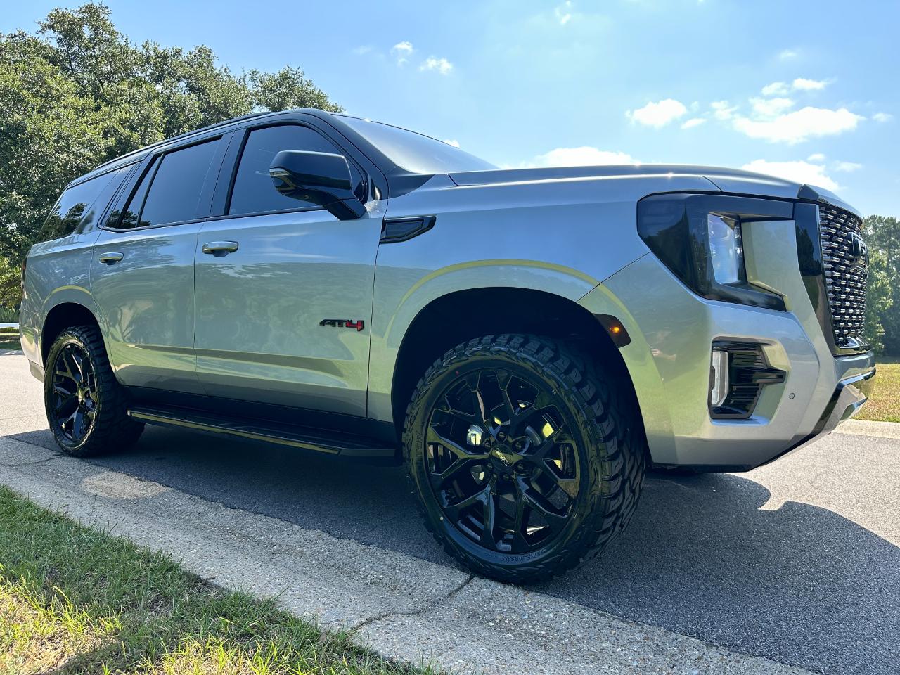 GMC Yukon 4WD 4dr AT4 2024