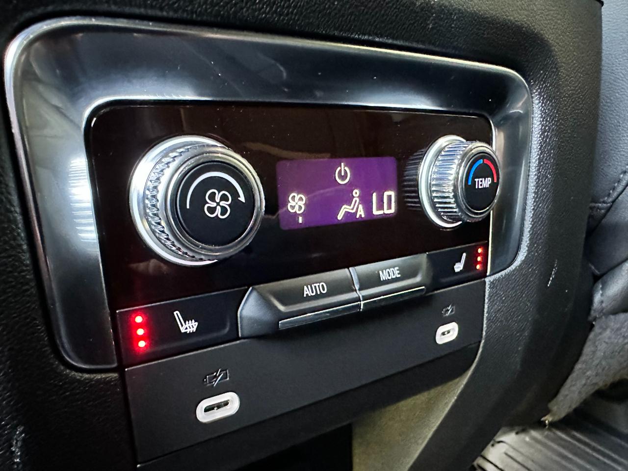 GMC Yukon 4WD 4dr AT4 2024