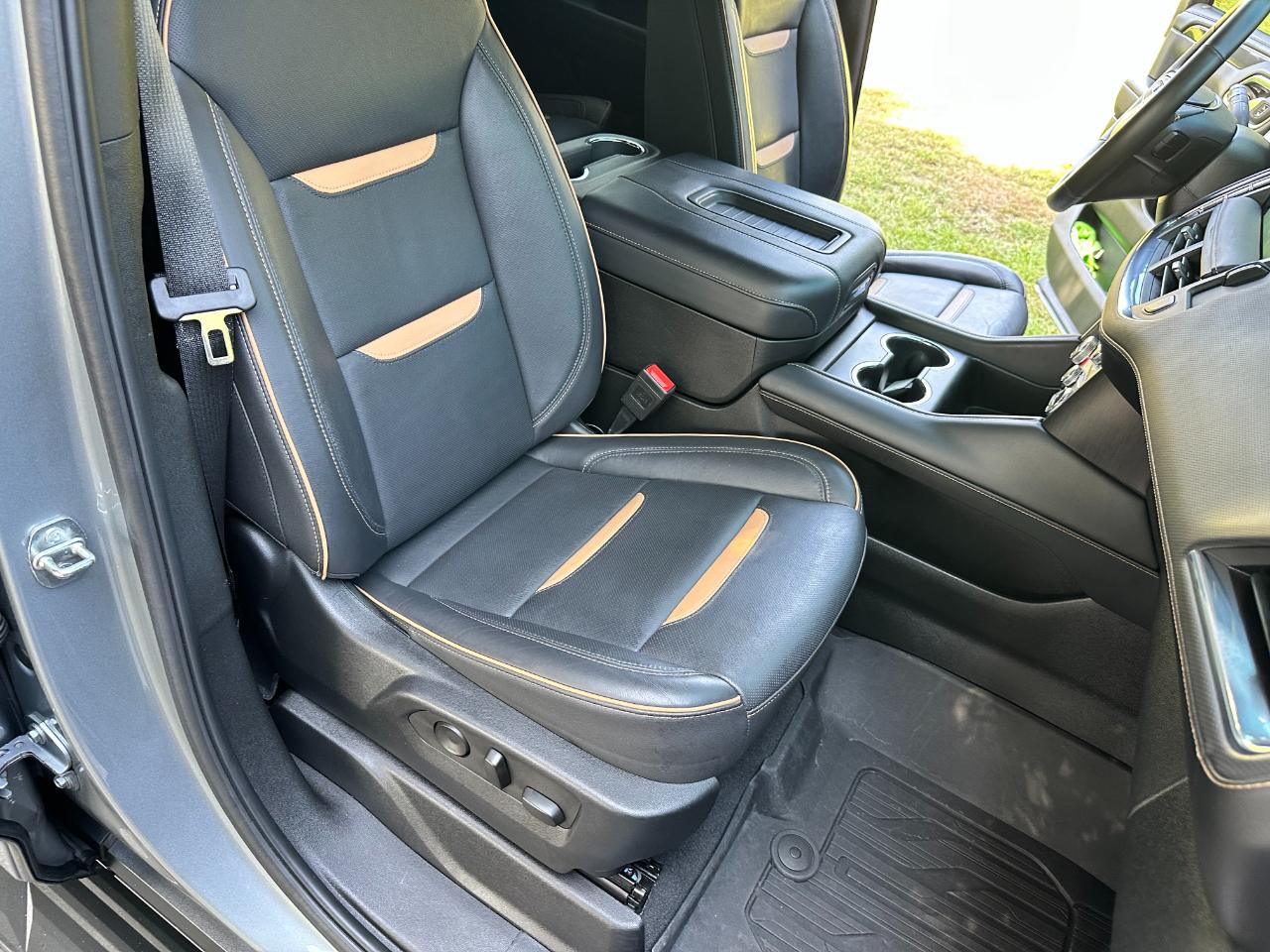 GMC Yukon 4WD 4dr AT4 2024
