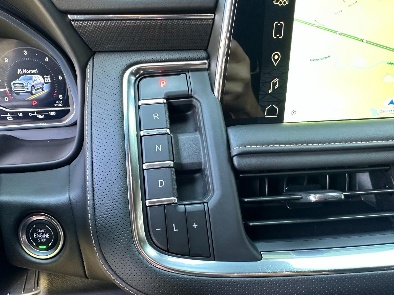 GMC Yukon 4WD 4dr AT4 2024