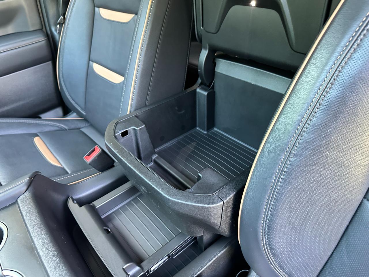 GMC Yukon 4WD 4dr AT4 2024