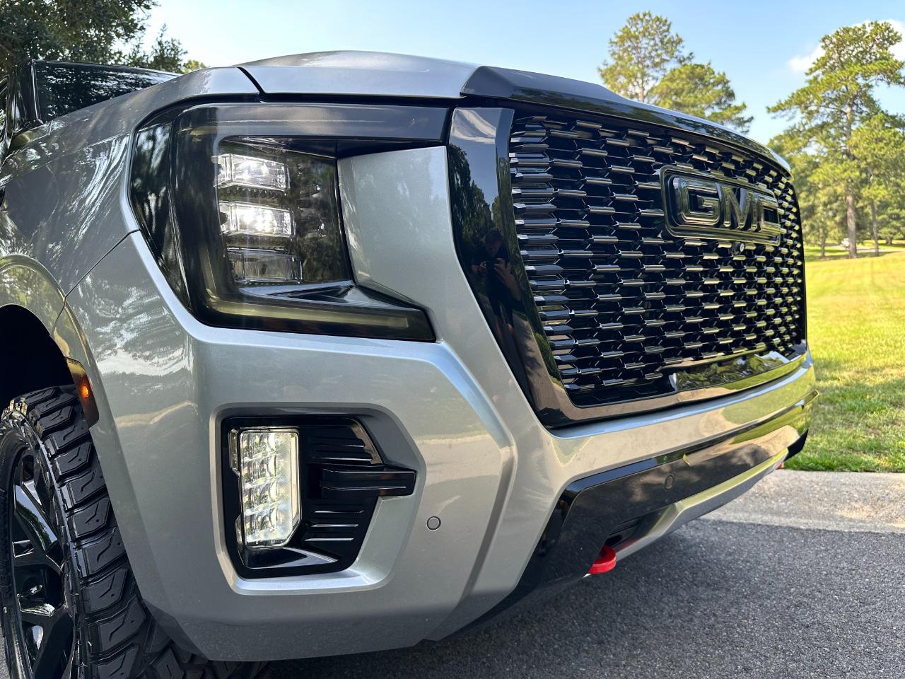 GMC Yukon 4WD 4dr AT4 2024