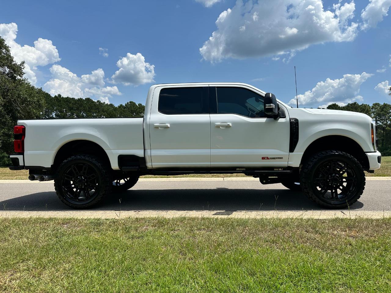 Ford Super Duty F-250 SRW XLT 4WD Crew Cab 6.75' Box 2023