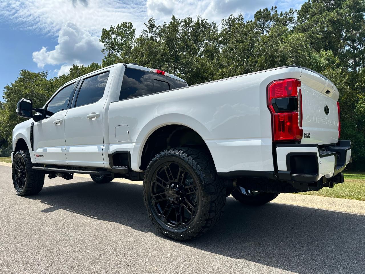 Ford Super Duty F-250 SRW XLT 4WD Crew Cab 6.75' Box 2023