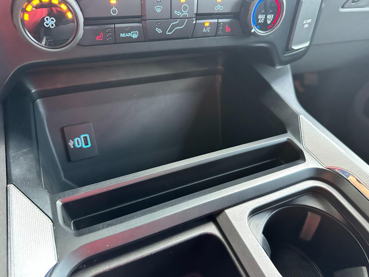 Ford Super Duty F-250 SRW XLT 4WD Crew Cab 6.75' Box 2023