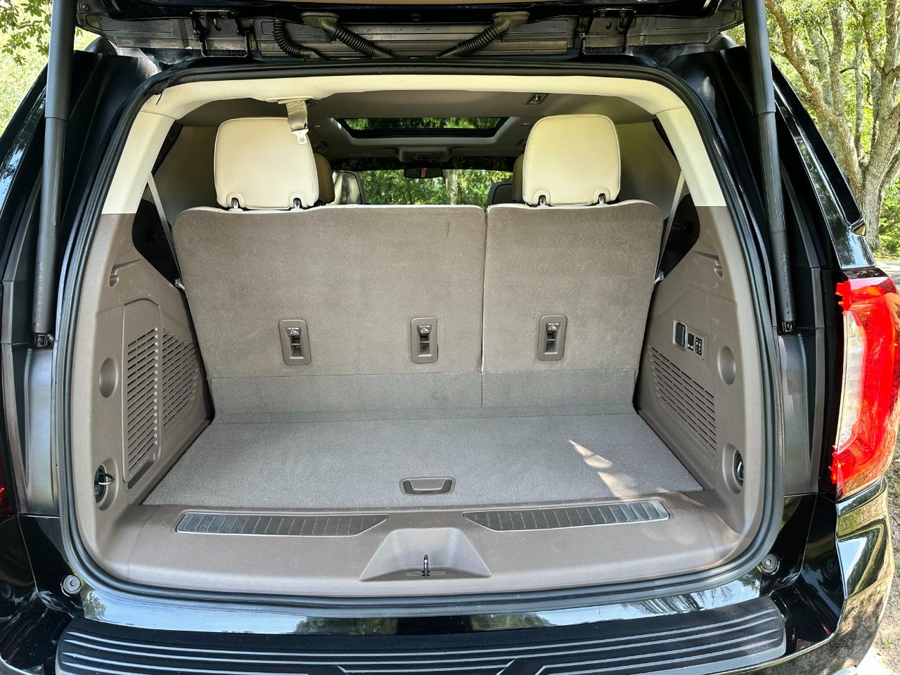 GMC Yukon 2WD 4dr Denali 2022