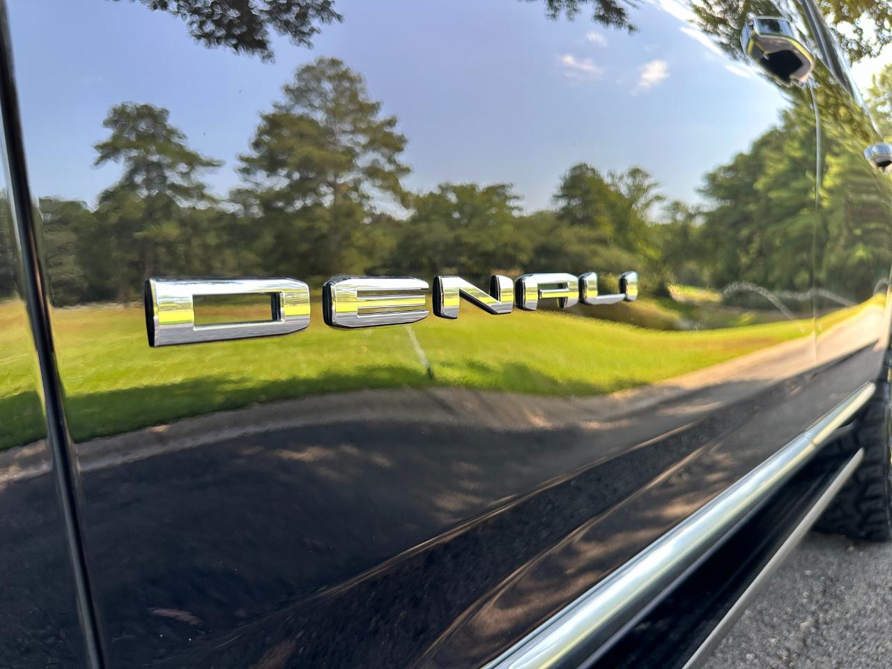 GMC Yukon 2WD 4dr Denali 2022